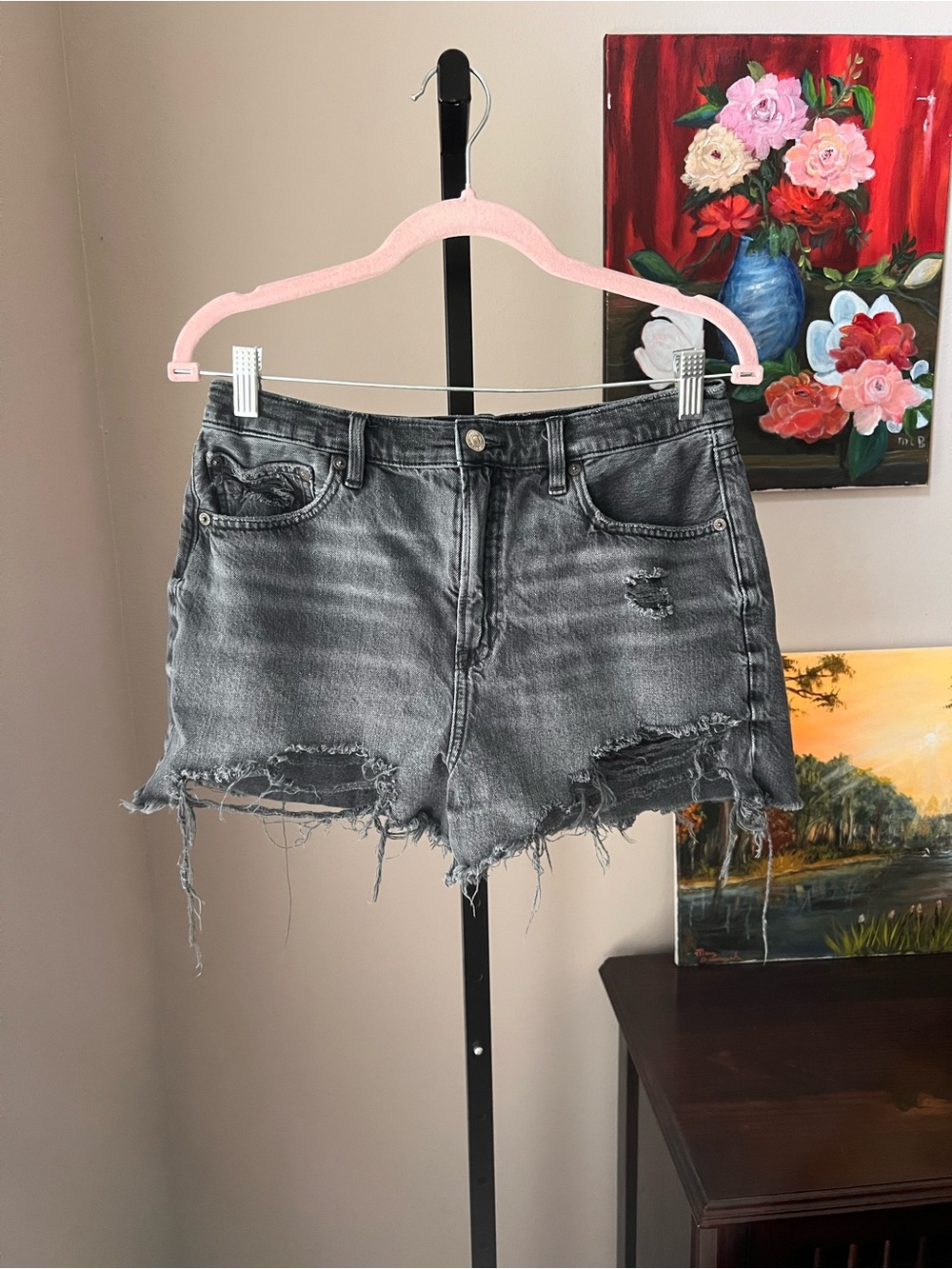 American eagle distressed black grey Denim Women’s Shorts